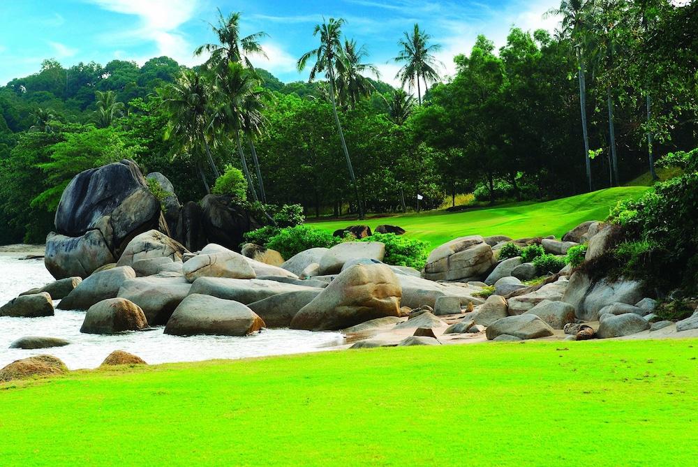 Cassia Bintan Hotel Lagoi Exterior photo