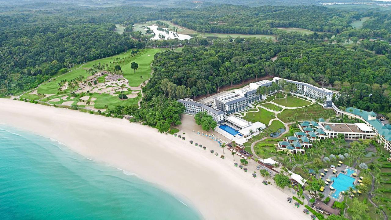 Cassia Bintan Hotel Lagoi Exterior photo